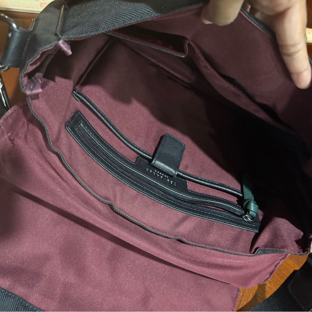 Ted Baker London Black tograin nylon document Messenger Bag - Picture 5 of 11